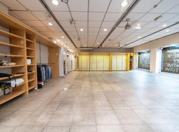 Local comercial · 99m² · Venta Local en Esquina Barrio Parque
