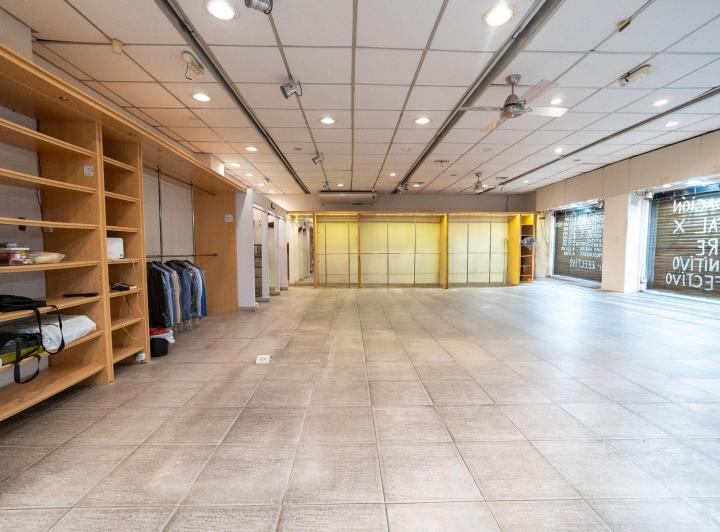 Local comercial · 99m²