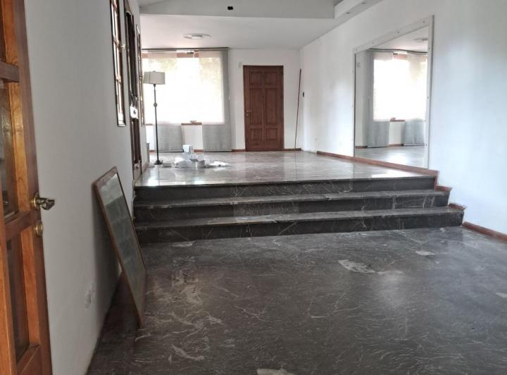 Casa · 309m² · 3 Dormitorios · 2 Cocheras