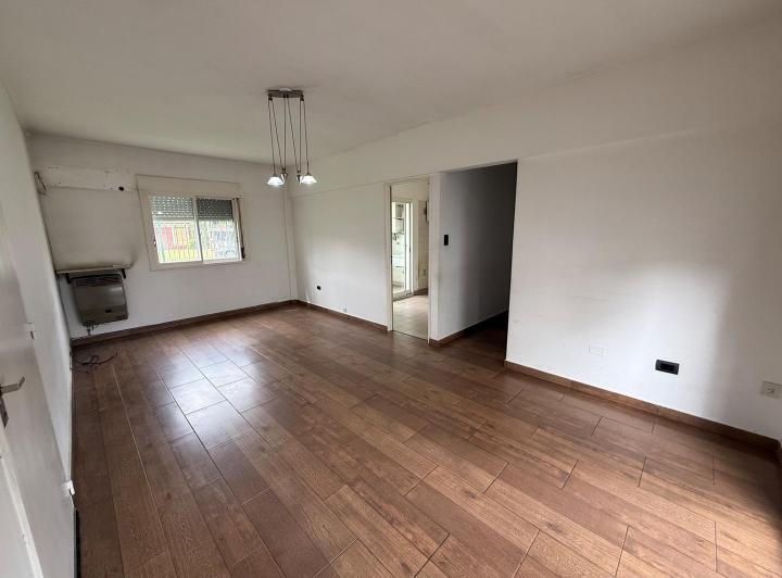 Departamento · 70m² · 4 Ambientes · 1 Cochera
