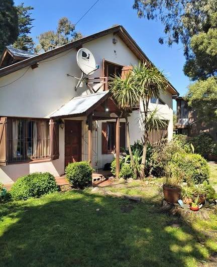 Casa · 160m² · 4 Ambientes · 1 Cochera