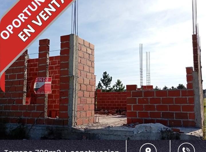 Terreno · 700m²
