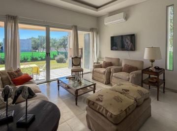 Casa de 4 ambientes, Russell · Inkasa Inmobiliaria Vende Casa en Barrio Privado Terruño de Araoz II