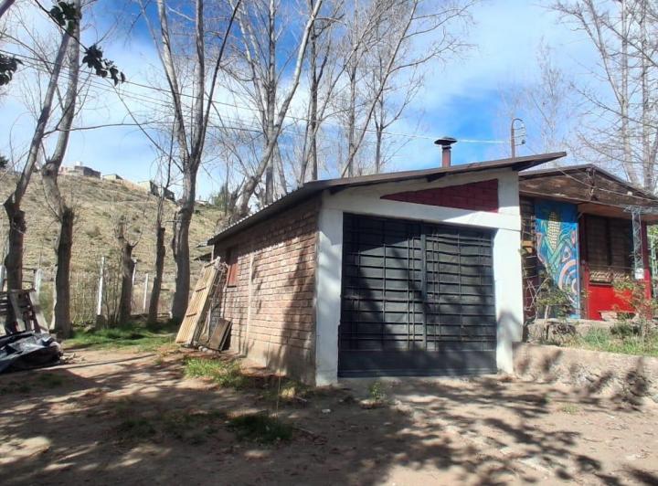 Casa · 1373m² · 2 Ambientes · 1 Cochera
