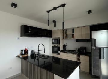 Departamento de 4 ambientes, Bahía Blanca · Semipiso de Categoria en Venta