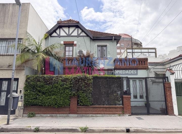 Casa · 150m² · 4 Ambientes · 1 Cochera