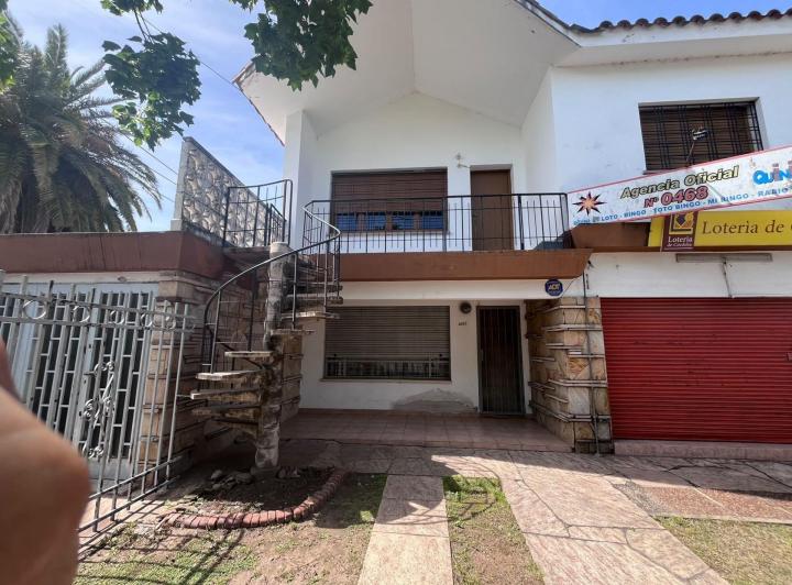 Casa · 310m² · 6 Ambientes
