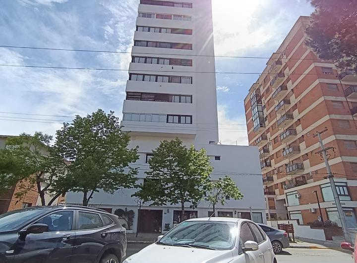 Departamento · 83m² · 2 Ambientes · 1 Cochera