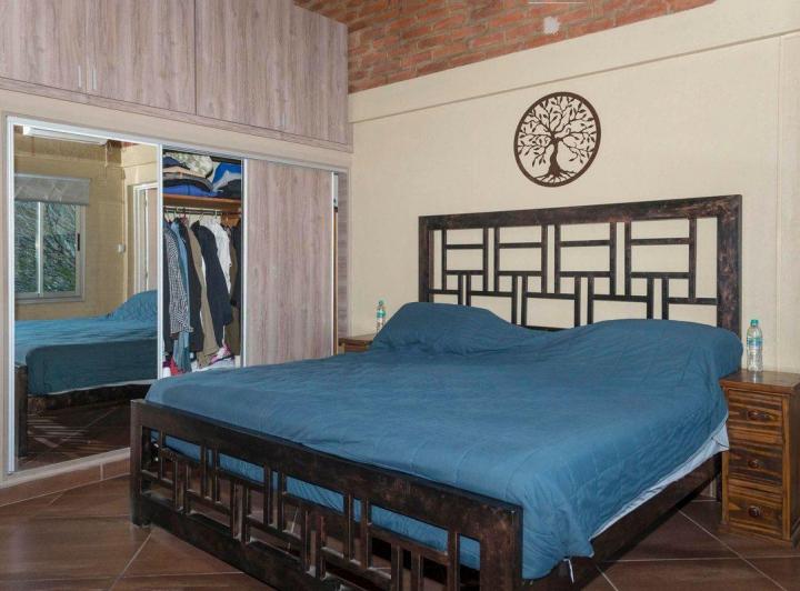 Casa · 390m² · 7 Ambientes · 2 Cocheras