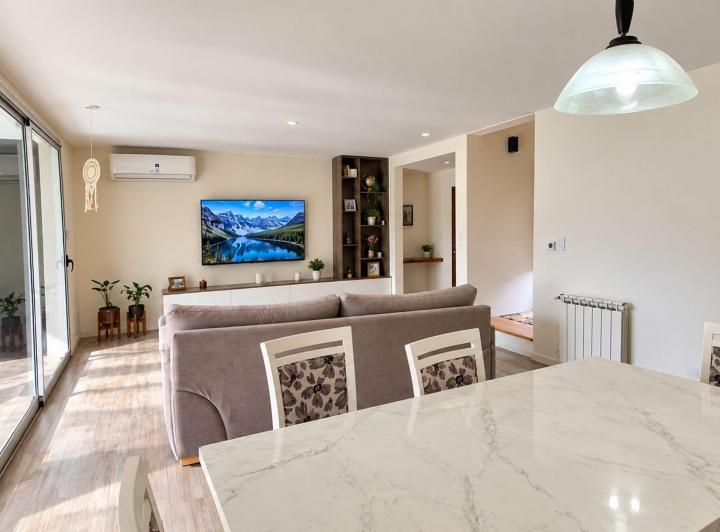 Casa · 120m² · 4 Ambientes · 2 Cocheras