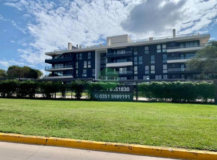 Departamento · 82m² · 4 Ambientes · 1 Cochera