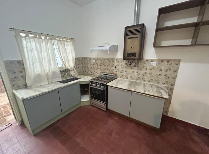 Casa · 95m² · 4 Ambientes · 1 Cochera