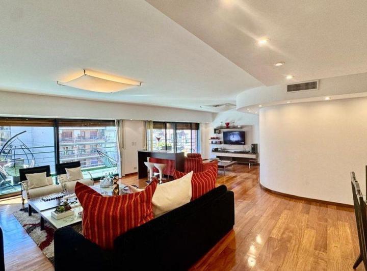 Departamento · 235m² · 5 Ambientes · 2 Cocheras