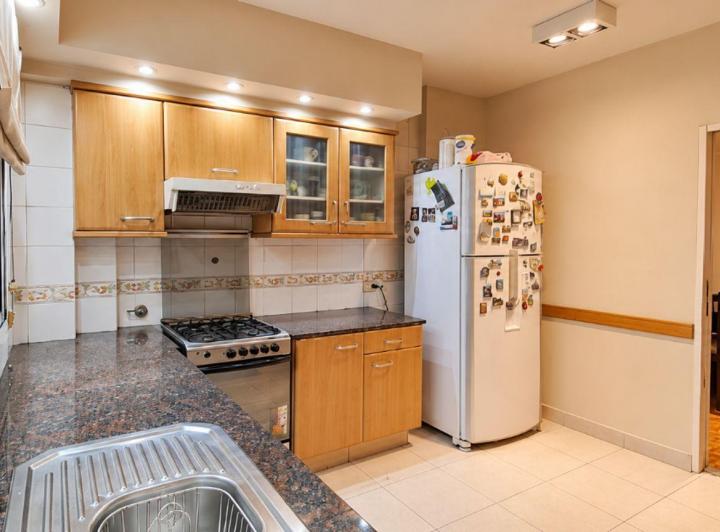 Departamento · 144m² · 5 Ambientes · 1 Cochera