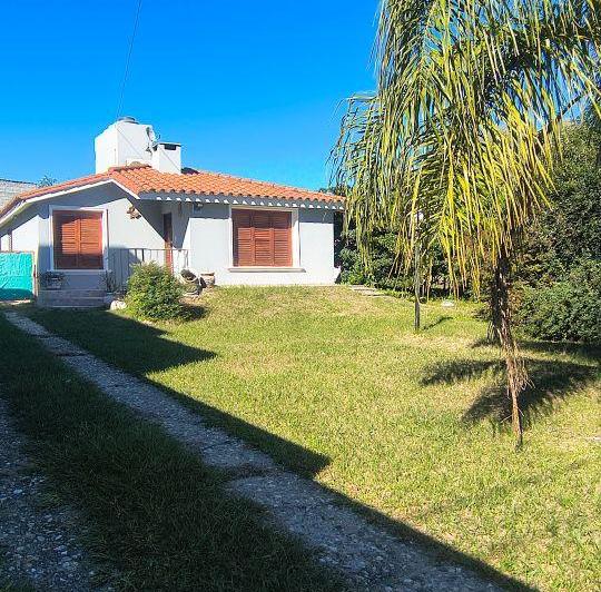 Casa · 120m² · 4 Ambientes · 3 Cocheras