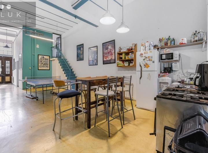 PH · 184m² · 7 Ambientes · 1 Cochera