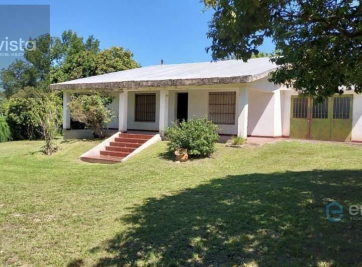 Casa · 160m² · 6 Ambientes · 1 Cochera