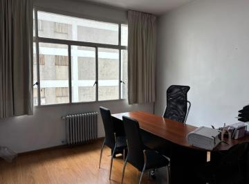 Oficina comercial · 70m² · 4 Ambientes · Oficina en Alquiler. Al Frente. 2 Despachos y Sala de Firmas. Tribunales