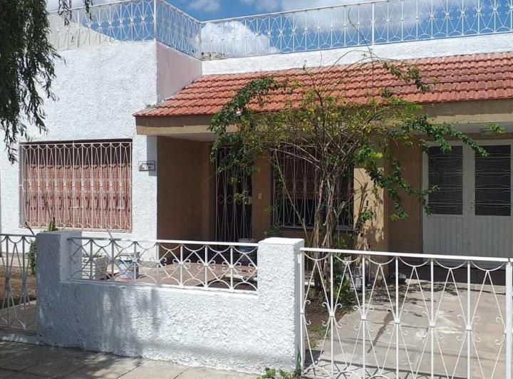 Casa · 240m² · 3 Ambientes · 2 Cocheras