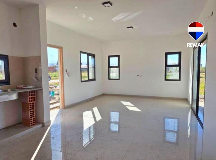 Casa · 81m² · 4 Ambientes · 1 Cochera