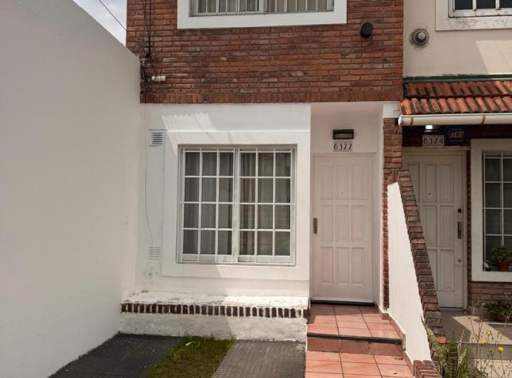 Casa · 33m² · 3 Ambientes · 1 Cochera