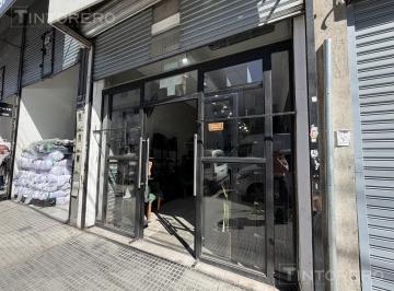 Local comercial · 77m² · 3 Ambientes · Venta Local Comercial de 3 Pisos en Flores, Argerich y Bacacay