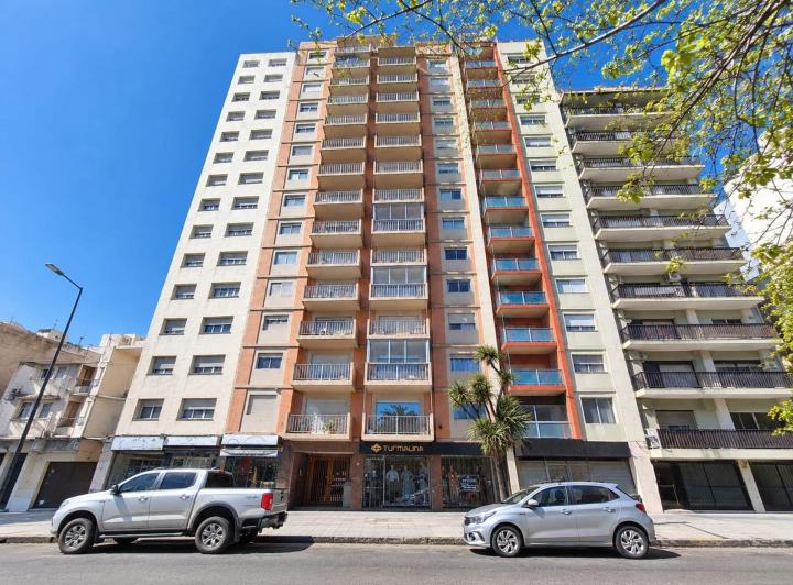 Departamento · 80m² · 3 Ambientes · 1 Cochera