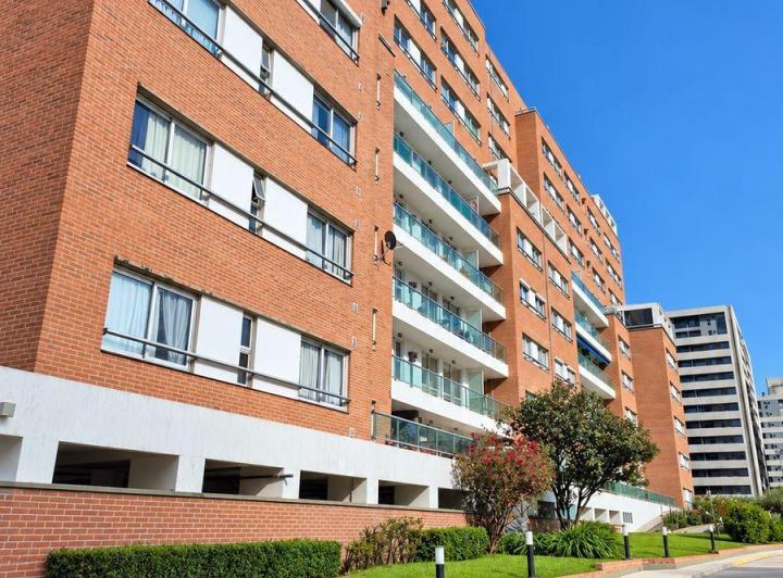 Departamento · 60m² · 4 Ambientes · 1 Cochera