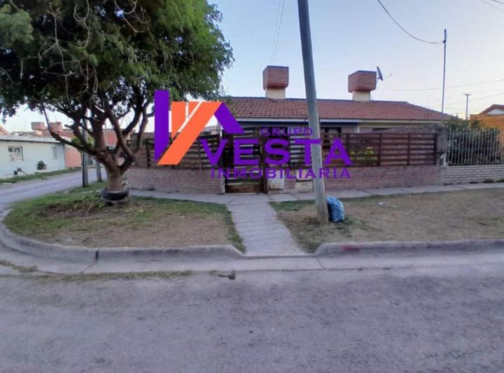 Casa · 193m² · 3 Ambientes · 1 Cochera