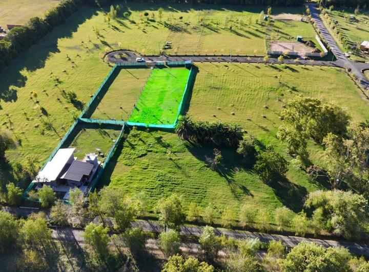 Terreno · 1194m²