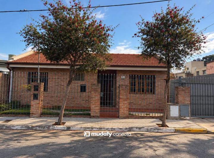 Casa · 94m² · 4 Ambientes · 1 Cochera