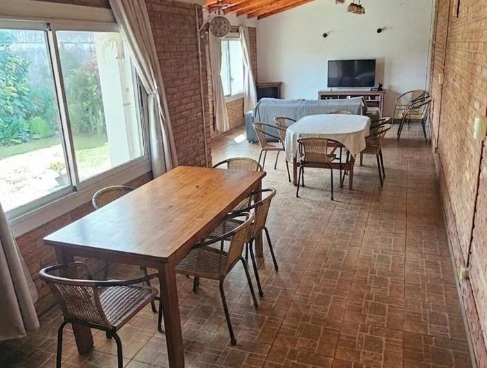 Casa · 240m² · 1 Cochera