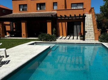 Casa · 255m² · 7 Ambientes · 2 Cocheras · Venta Casa 4 Dorm., Barrio Privado El Molino, Pilar