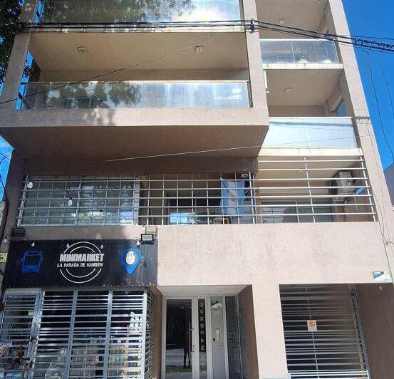 Departamento · 50m² · 4 Ambientes · 3 Cocheras