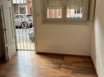 Departamento · 39m² · 3 Ambientes · Alquila Apto 2 Dorm. Cordon Patio Sin Gastos