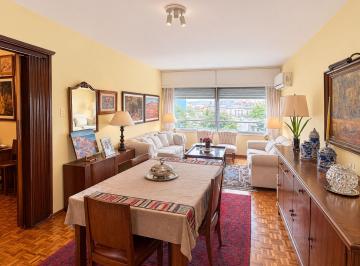 Departamento · 90m² · 5 Ambientes · Alquiler Apartamento de 3 Dorm. en Centro