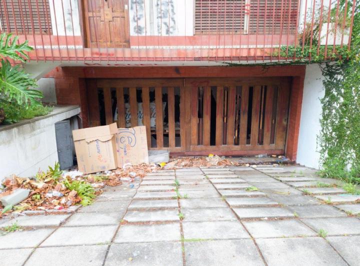 Casa · 358m² · 5 Ambientes · 4 Cocheras