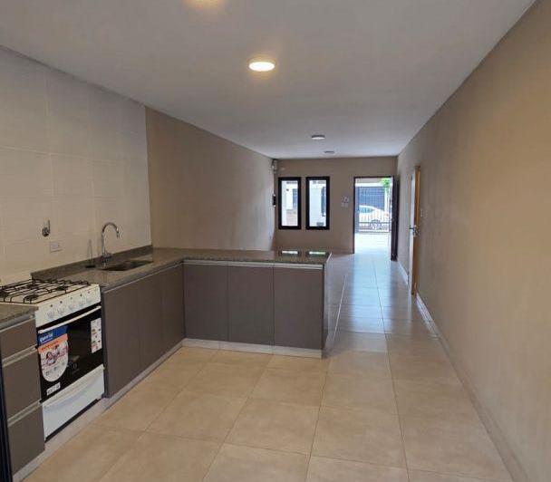Casa · 125m² · 8 Ambientes · 2 Cocheras