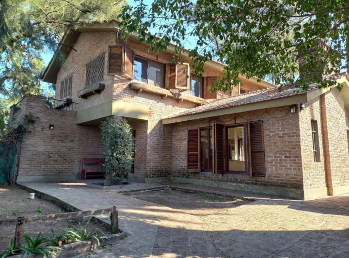Casa · 710m² · 7 Ambientes