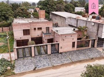 Casa de 12 ambientes, Salvador Mazza · Casa en Venta C/ Cochera en Profesor Salvador Mazza