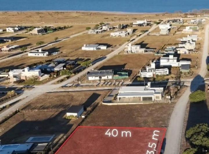 Terreno · 1336m² · 1 Ambiente