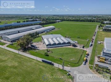 Depósito · 4693m² · Nave Industrial en Parque Industrial Campana