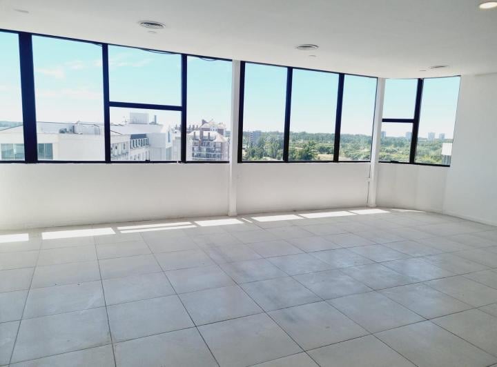 Oficina comercial · 60m² · 1 Ambiente · 1 Cochera