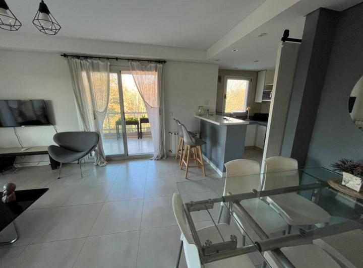 Departamento · 82m² · 3 Ambientes · 1 Cochera