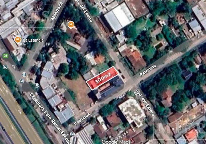Casa · 300m²