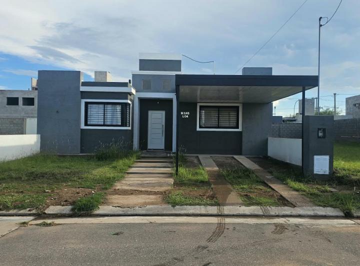 Casa · 100m² · 2 Dormitorios · 1 Cochera