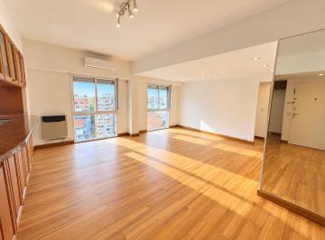 Departamento · 61m² · 3 Ambientes · Venta: 3 Ambientes - Baño y Toilette - Muy Luminoso - Excelente Zona