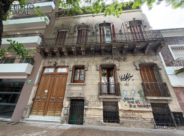 Casa · 400m² · 8 Ambientes