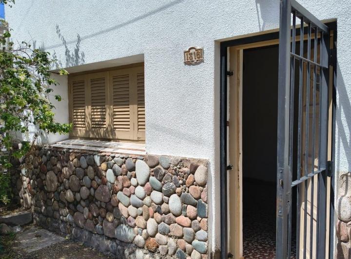 Casa · 100m² · 5 Ambientes · 3 Cocheras