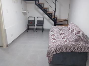 PH · 75m² · 8 Ambientes · PH en Centro